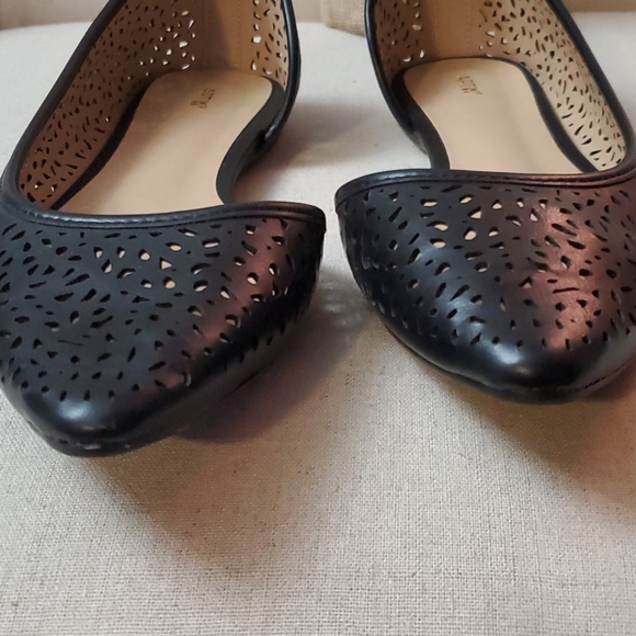 Apt. 9 black woven flats, size 9M - Picture 2 of 8